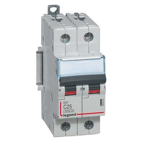 DX3 2P 25A C görbe 6/10kA mágneses-mechanikus kismegszakító hivatkozással 407802 a márkától LEGRAND