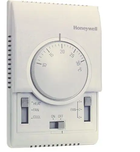 2-csöves fan-coil termosztát, fűtés és hűtés hivatkozással T6371B1017 a márkától RESIDEO