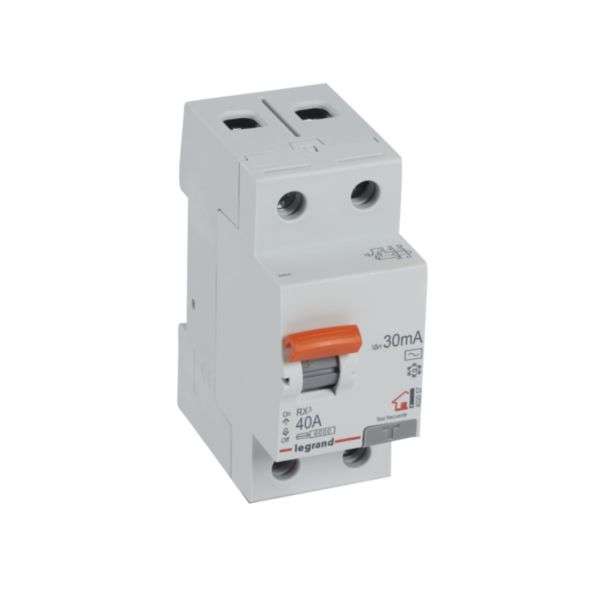 RX³ differenciál - 2P - 230V~ - 30mA - 40A - AC típus hivatkozással 402057 a márkától LEGRAND