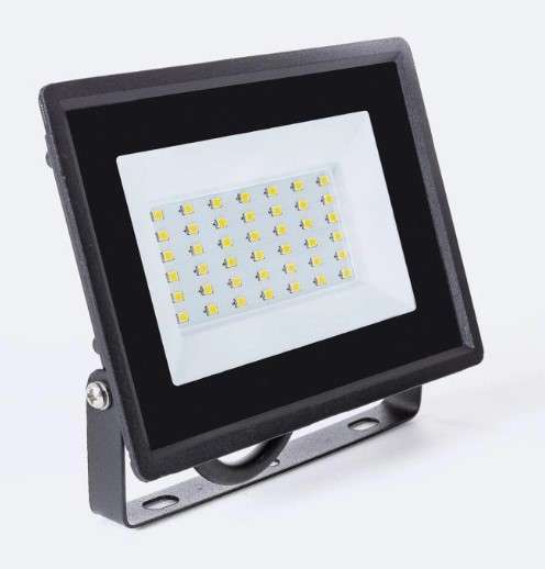 LGAR-E 10W 3000K 30° kerti LED reflektor leszúróval hivatkozással LGAR-E 10 30 30 a márkától AVANT LED