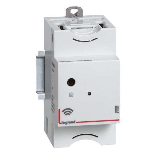 Gateway modul elektromos elosztószekrényhez hivatkozással 412181 a márkától LEGRAND