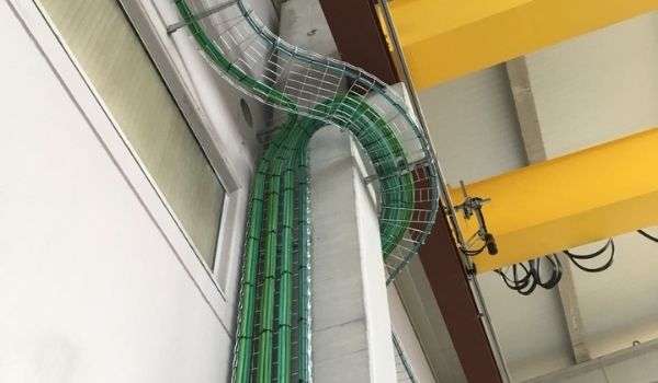 Kábeltálca ívek és elágazások