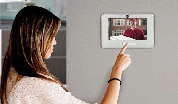Kaputelefon és videó kaputelefon készletek