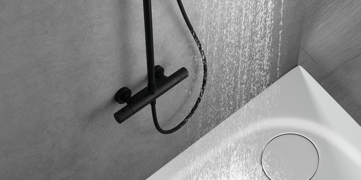Thermostatic shower faucets